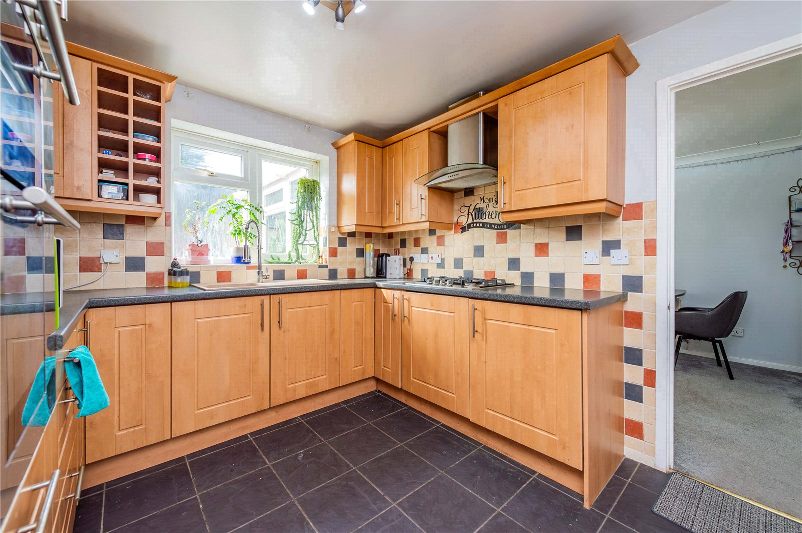 Tamarisk Close, The Rock, TF3