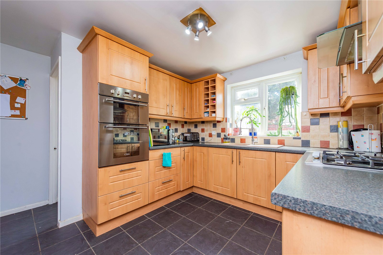 Tamarisk Close, The Rock, TF3