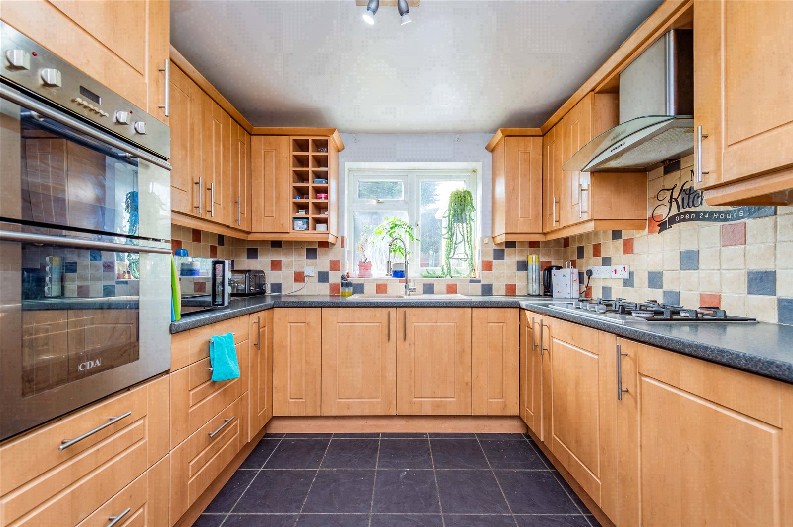 Tamarisk Close, The Rock, TF3