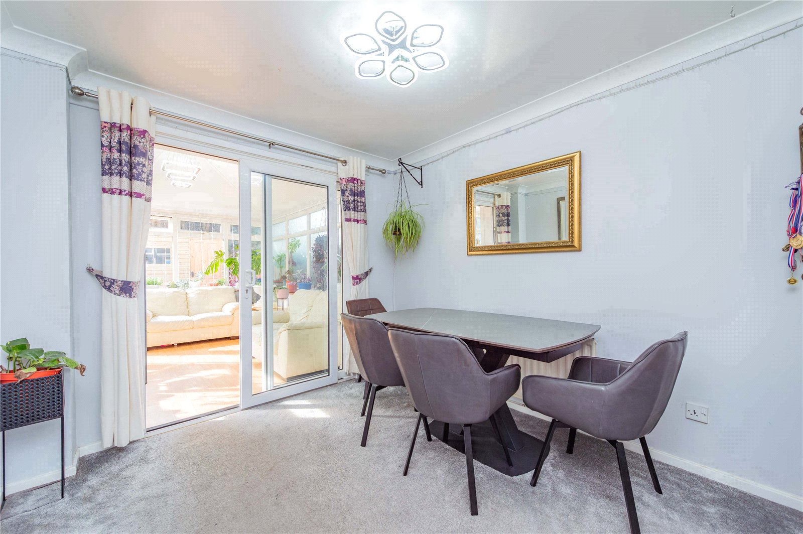 Tamarisk Close, The Rock, TF3