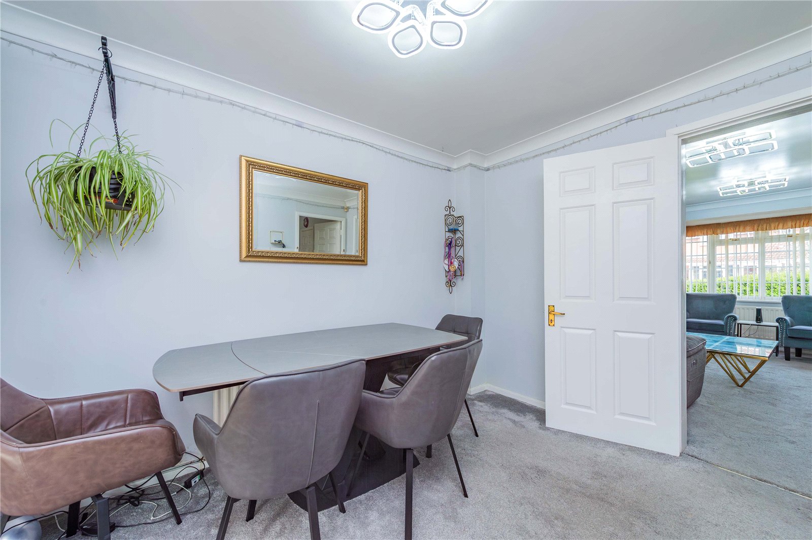 Tamarisk Close, The Rock, TF3