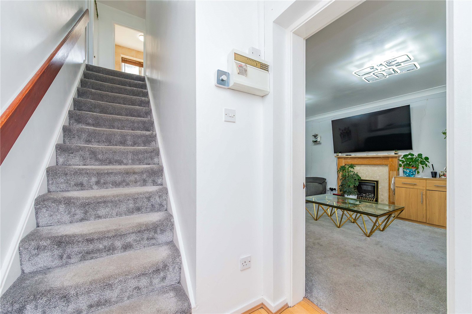 Tamarisk Close, The Rock, TF3