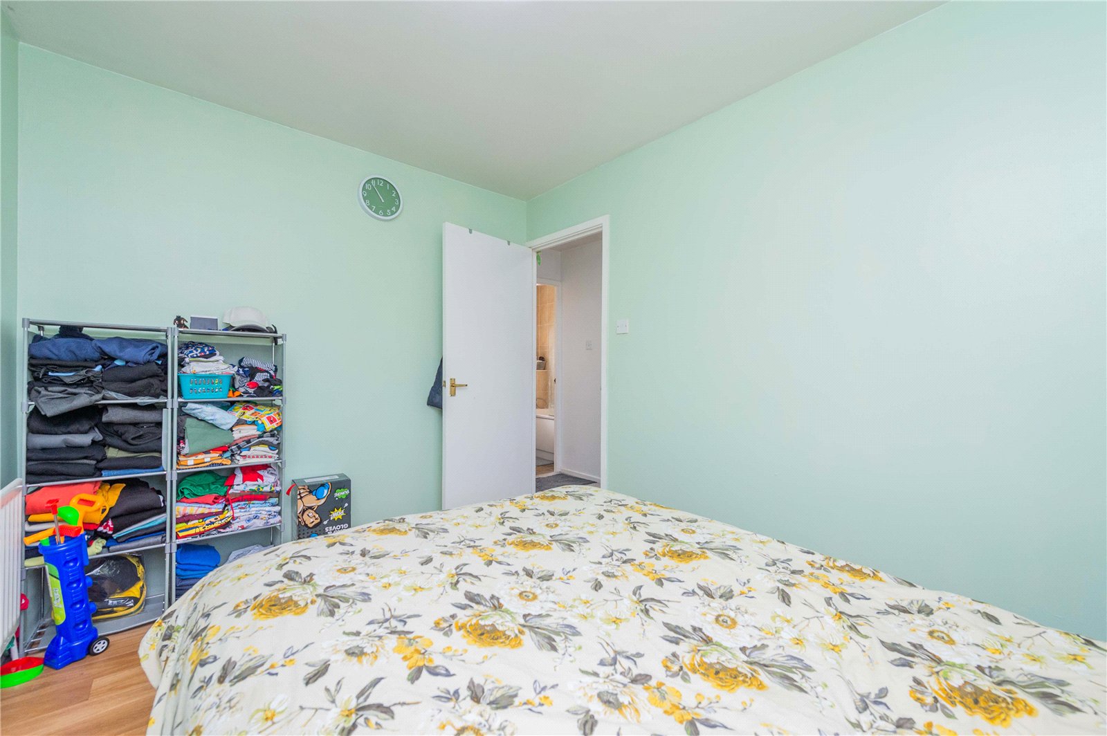 Tamarisk Close, The Rock, TF3