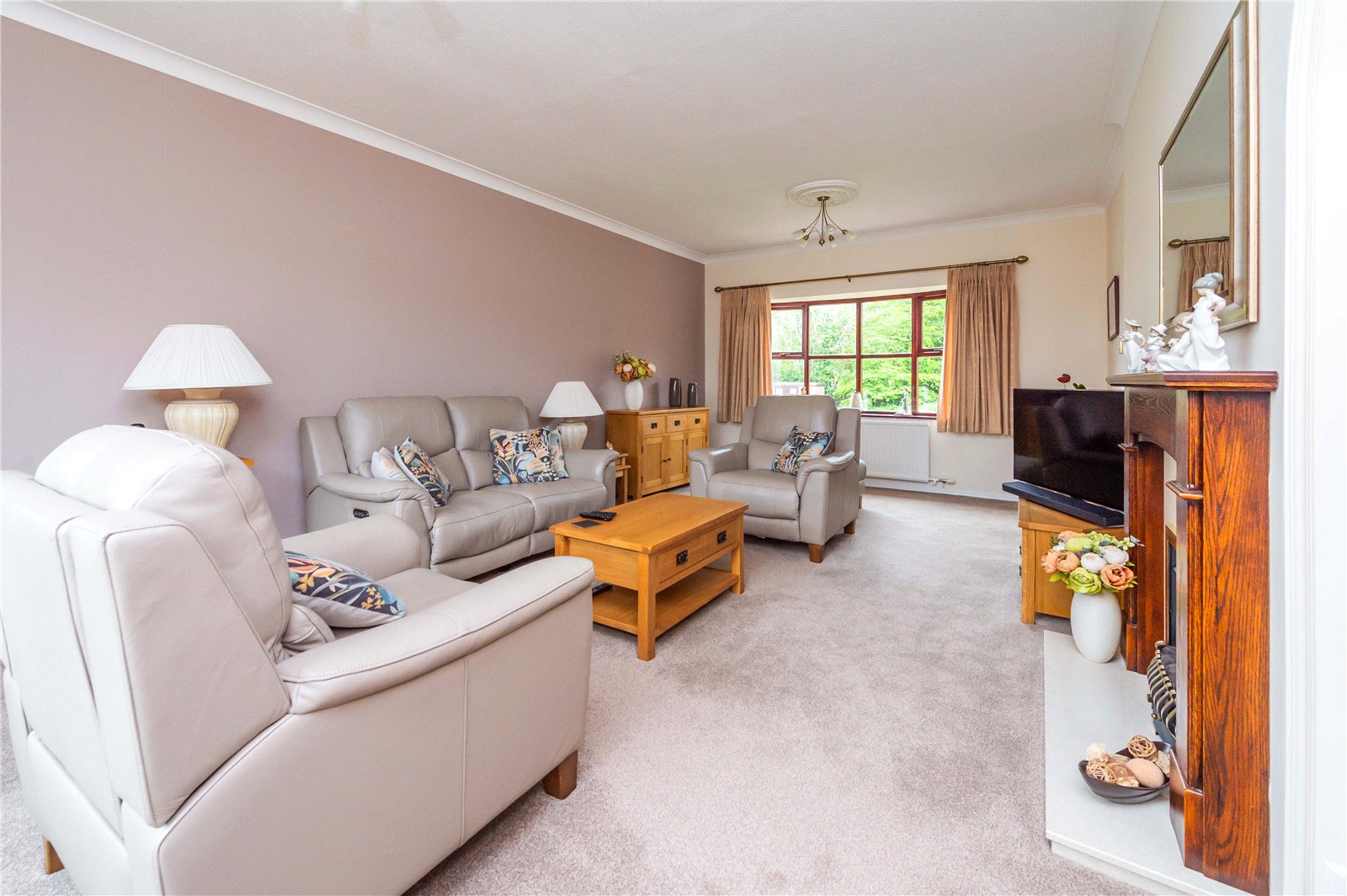 Great Hay Drive, Sutton Hill, TF7