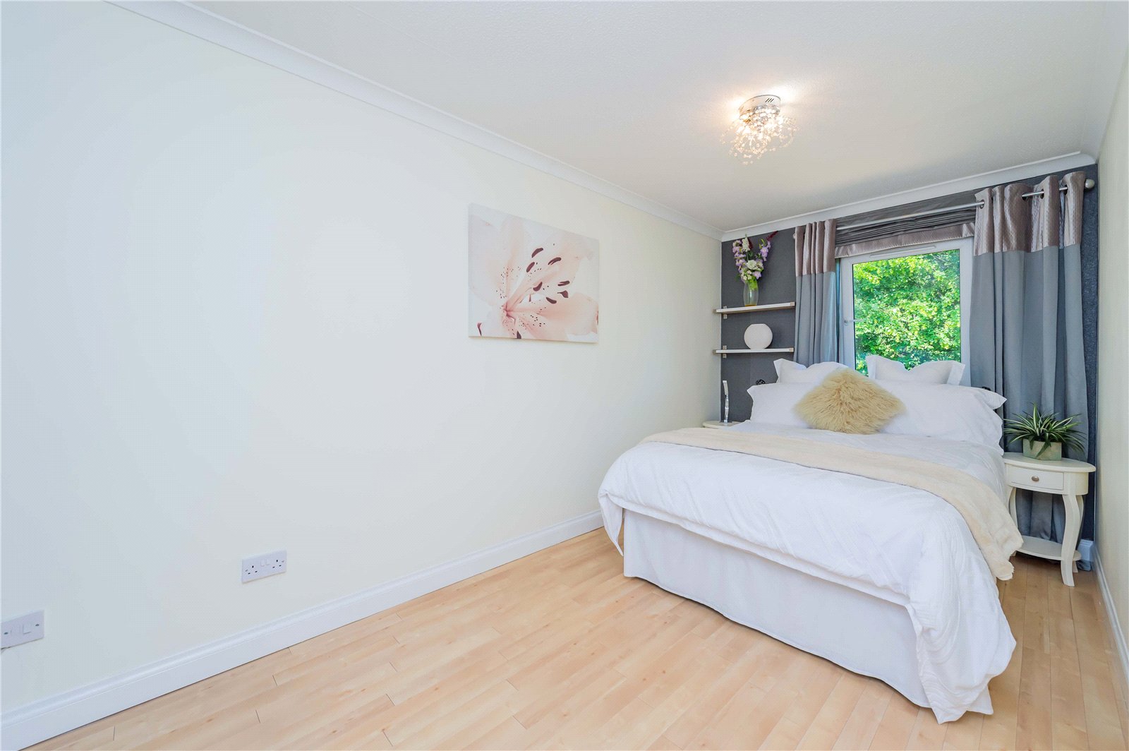 Brecknock Court, Leegomery, TF1