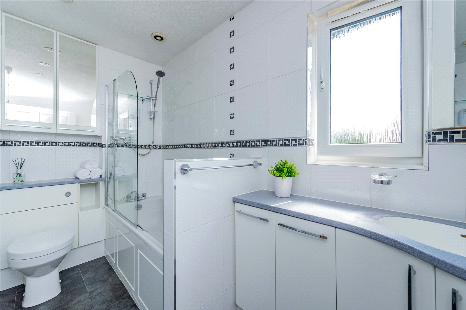 Brecknock Court, Leegomery, TF1