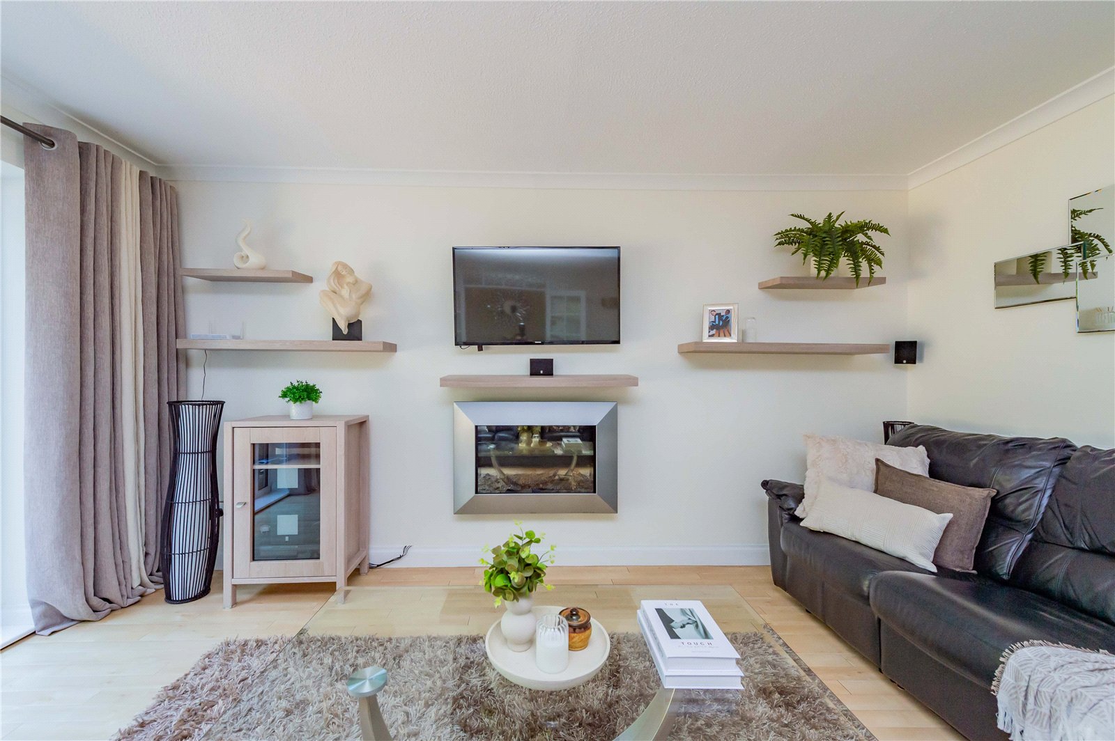 Brecknock Court, Leegomery, TF1