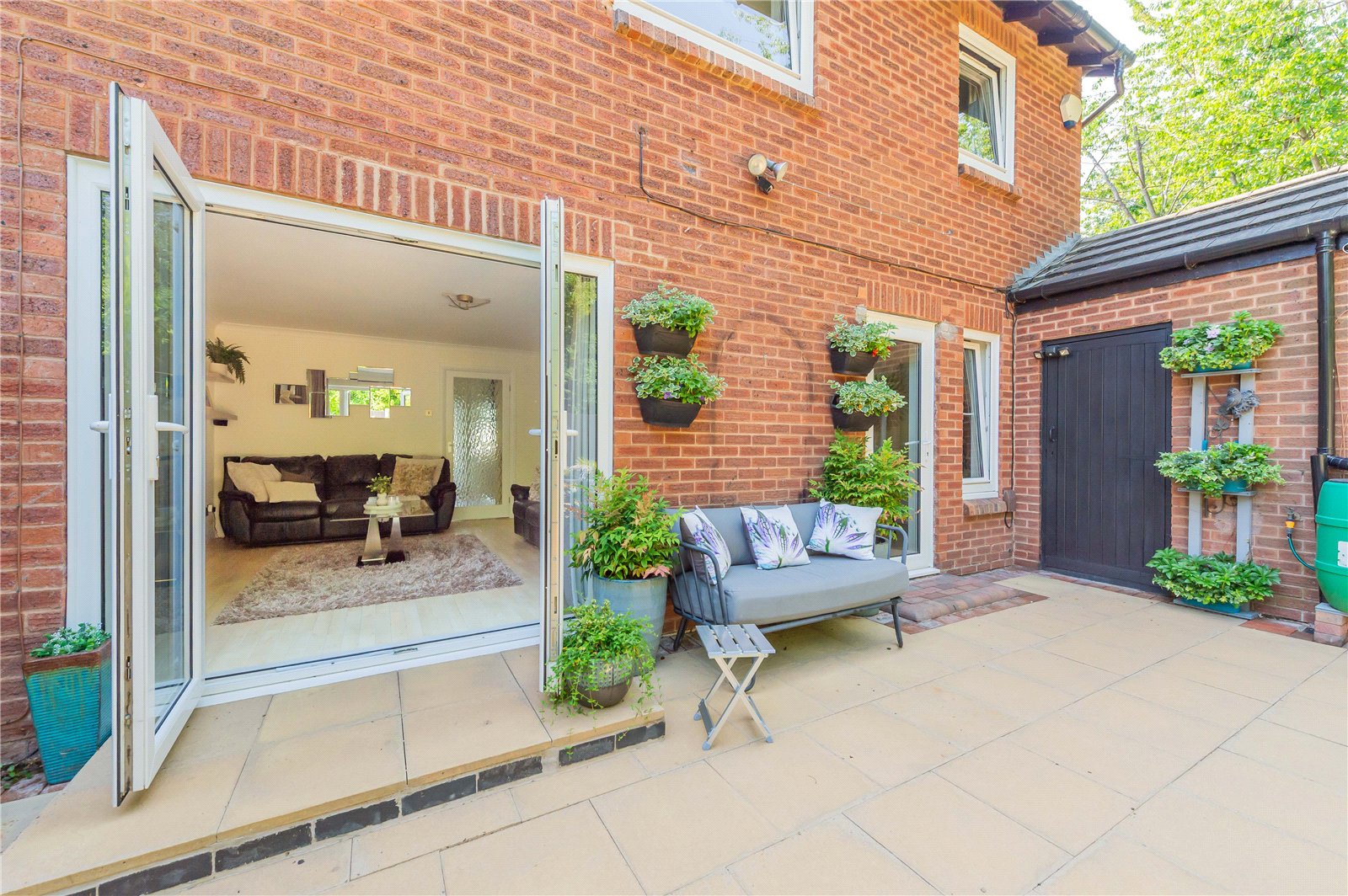 Brecknock Court, Leegomery, TF1