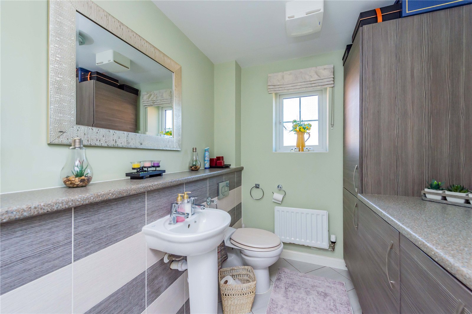 Tilia Green, Hadley, TF1