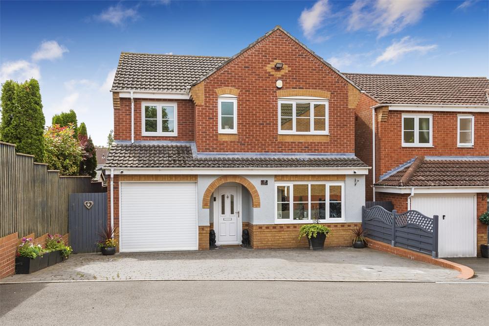 Image of house for sale on Gregson Walk, Telford