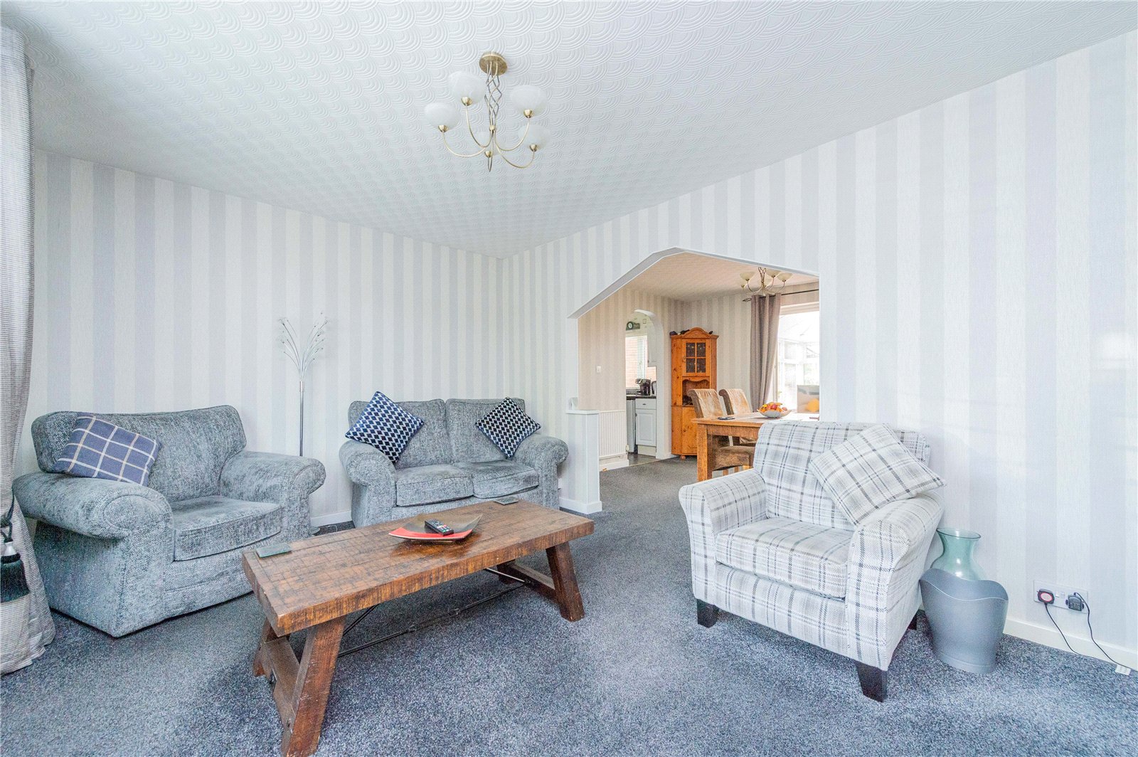 Crescent Road, Hadley, TF1
