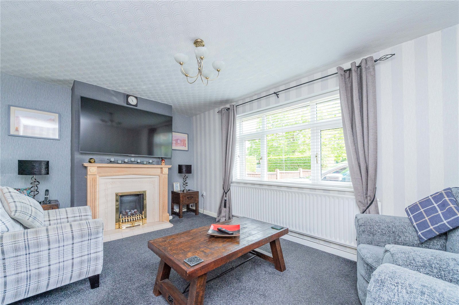 Crescent Road, Hadley, TF1