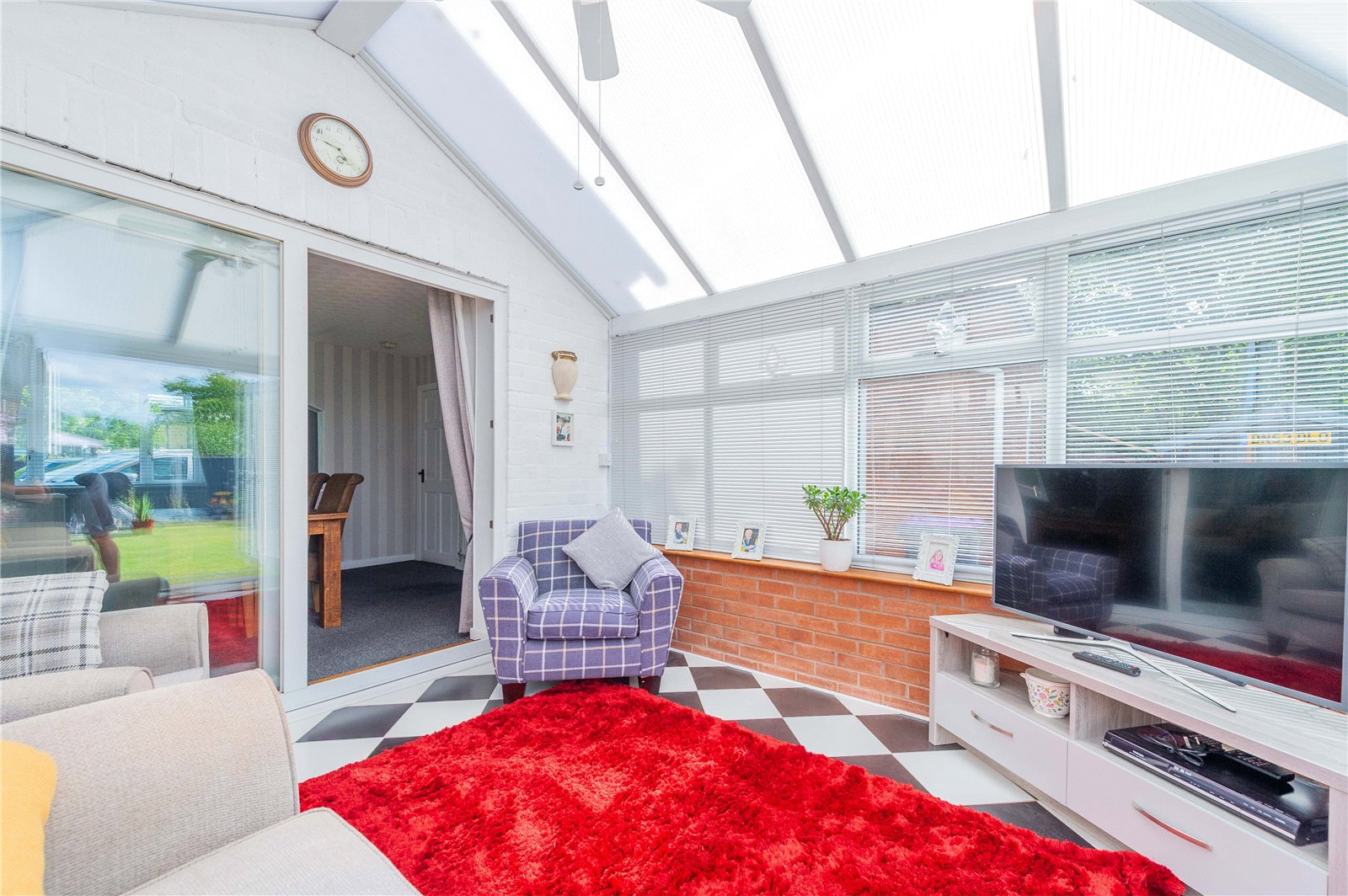 Crescent Road, Hadley, TF1