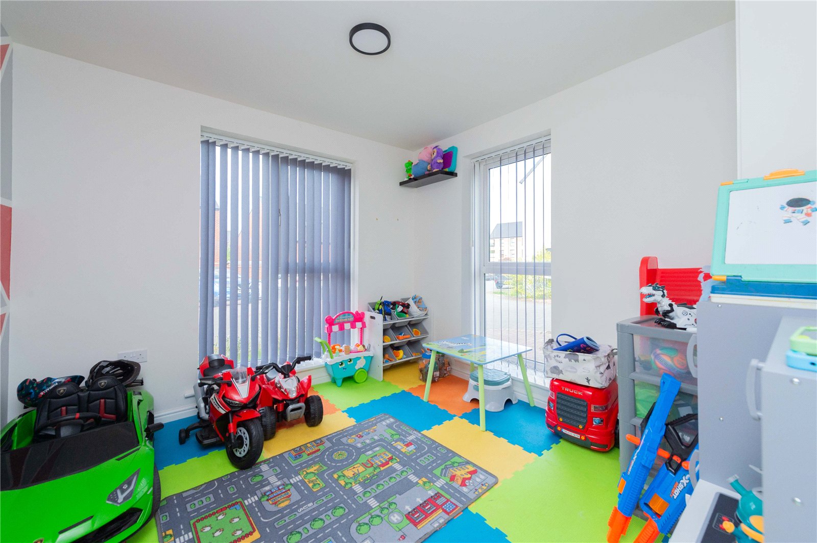Oak Trees Avenue, Ketley, TF1