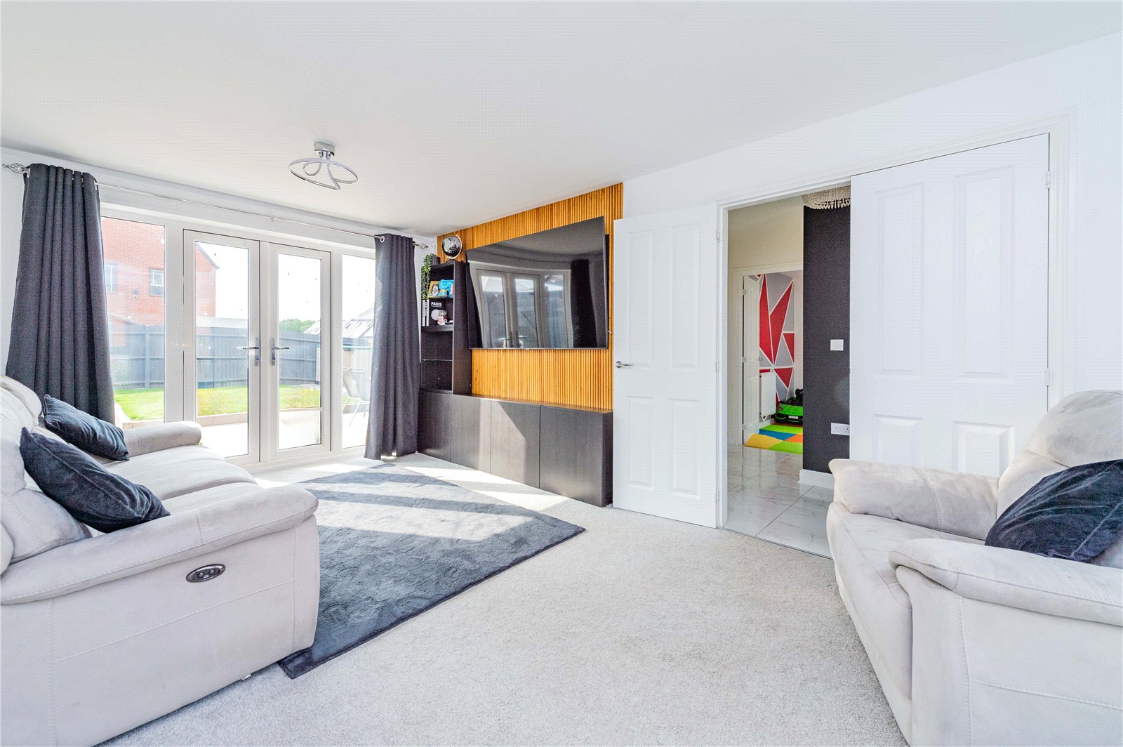 Oak Trees Avenue, Ketley, TF1