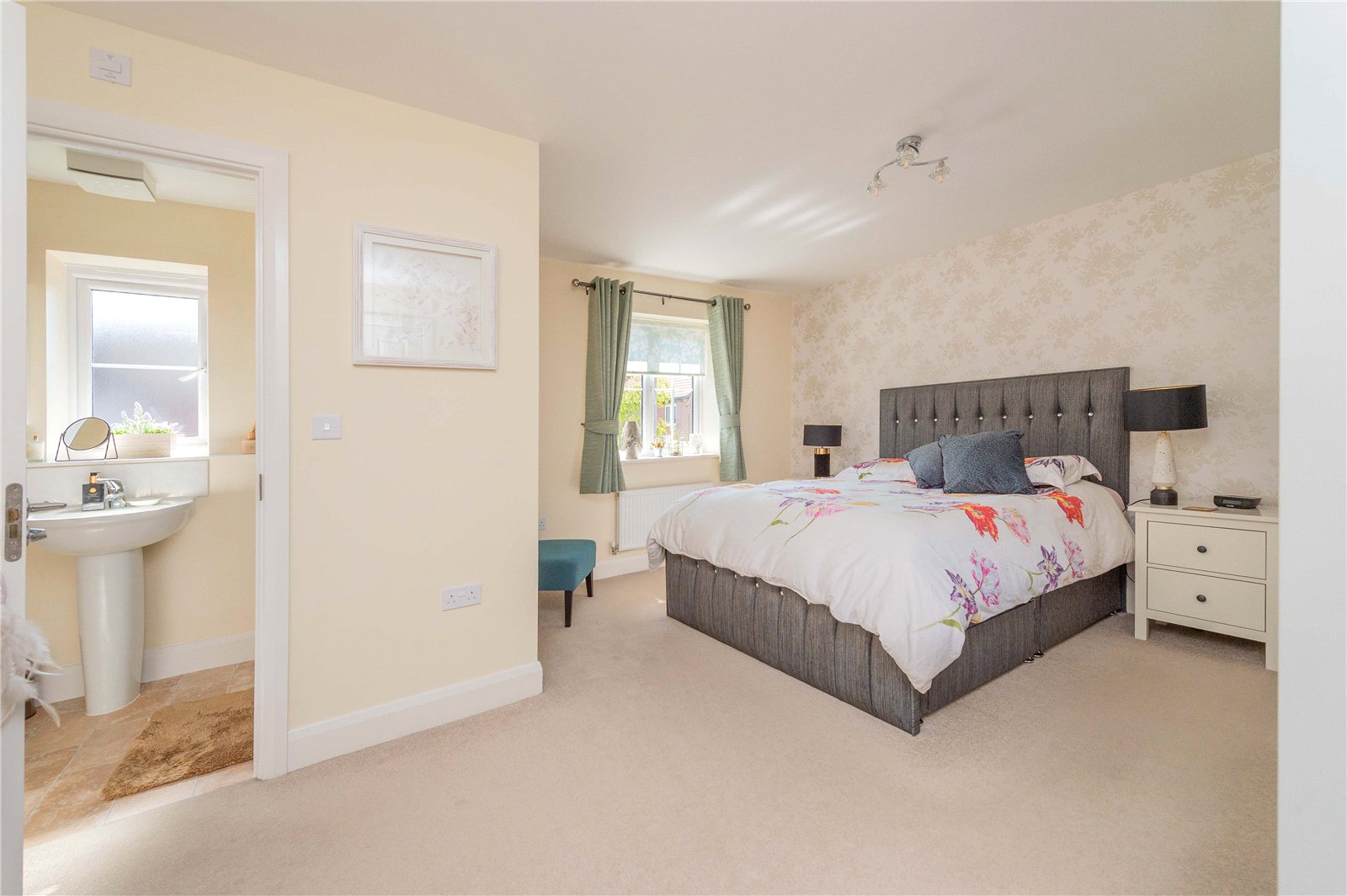 Buxus Road, Hadley, TF1