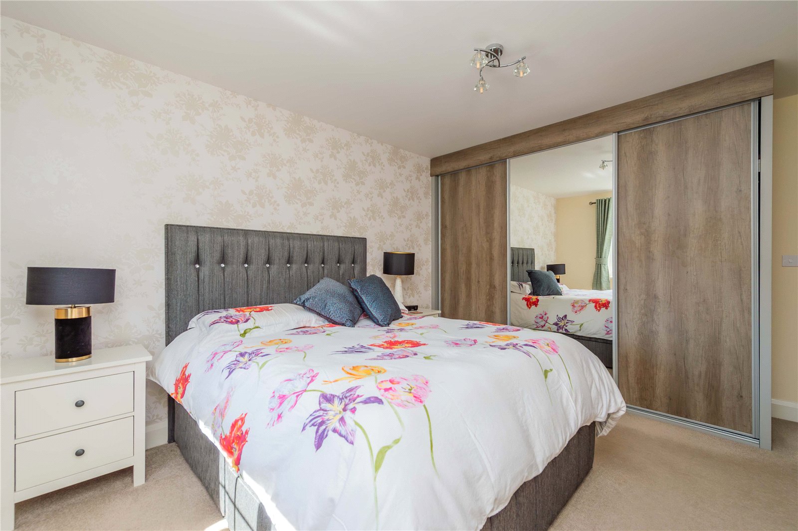 Buxus Road, Hadley, TF1