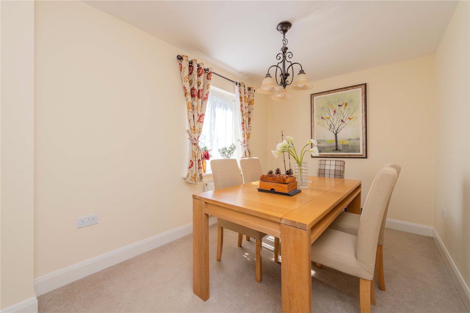 Buxus Road, Hadley, TF1
