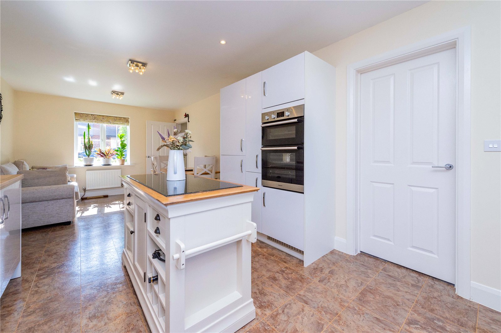 Buxus Road, Hadley, TF1