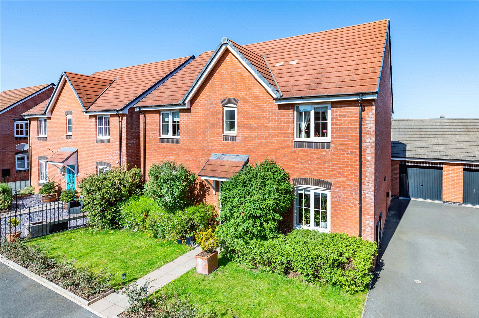 Buxus Road, Hadley, TF1