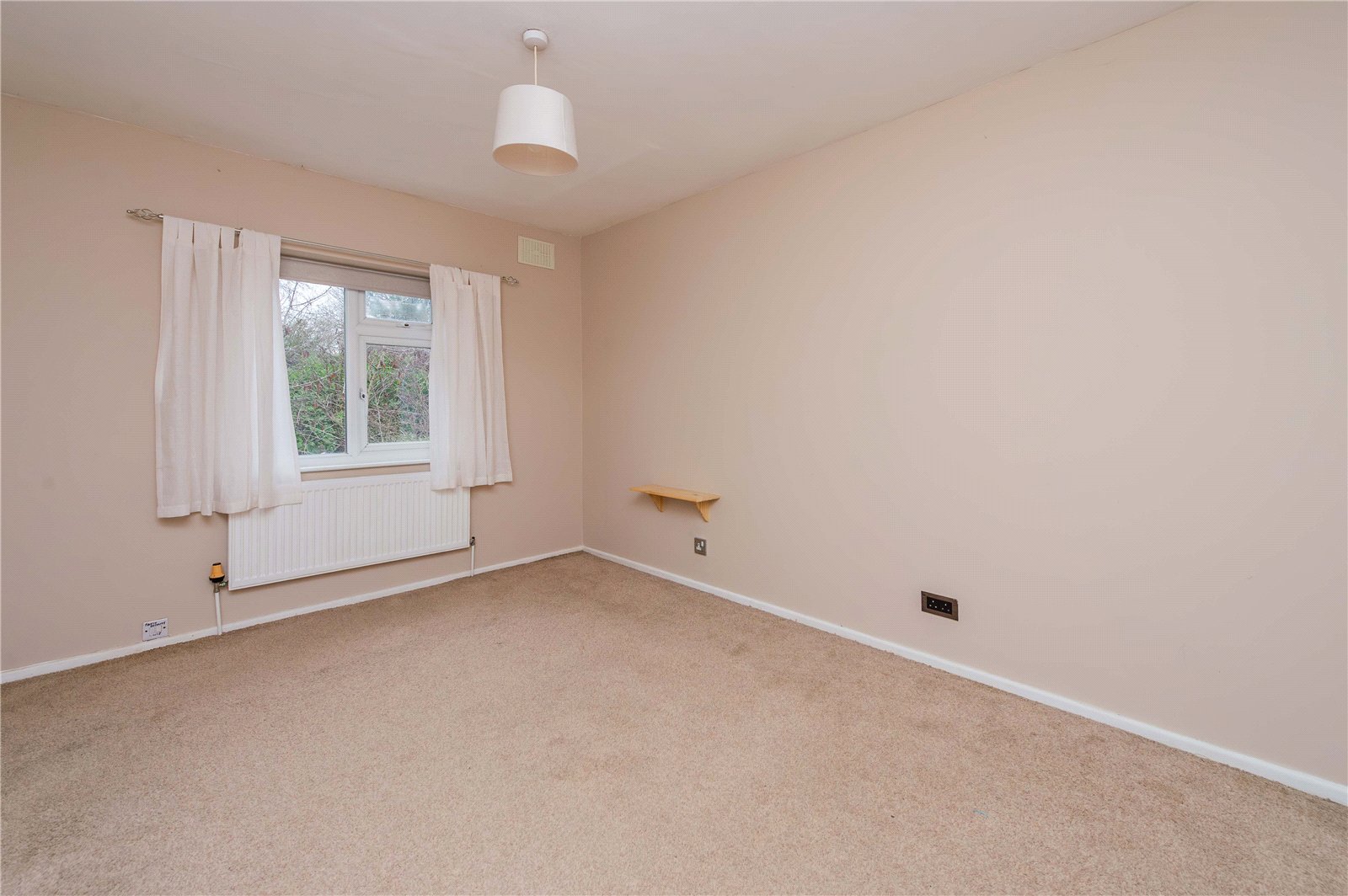 Sinclair Gardens, Ketley, TF1