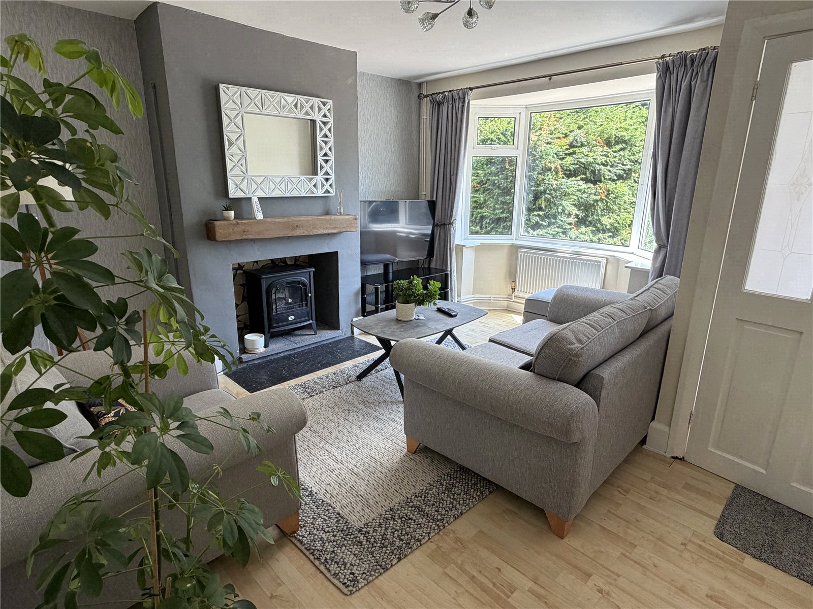 Sinclair Gardens, Ketley, TF1