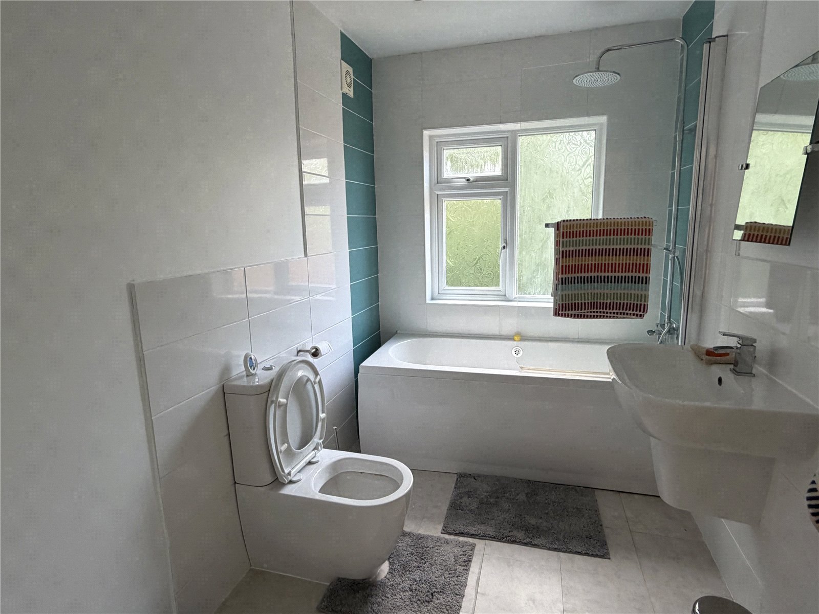 Sinclair Gardens, Ketley, TF1