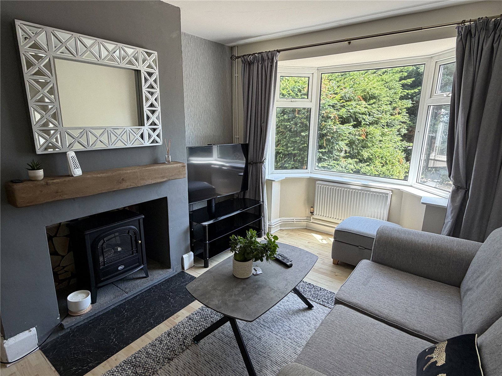 Sinclair Gardens, Ketley, TF1