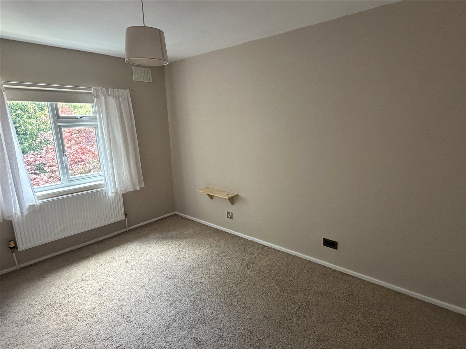 Sinclair Gardens, Ketley, TF1