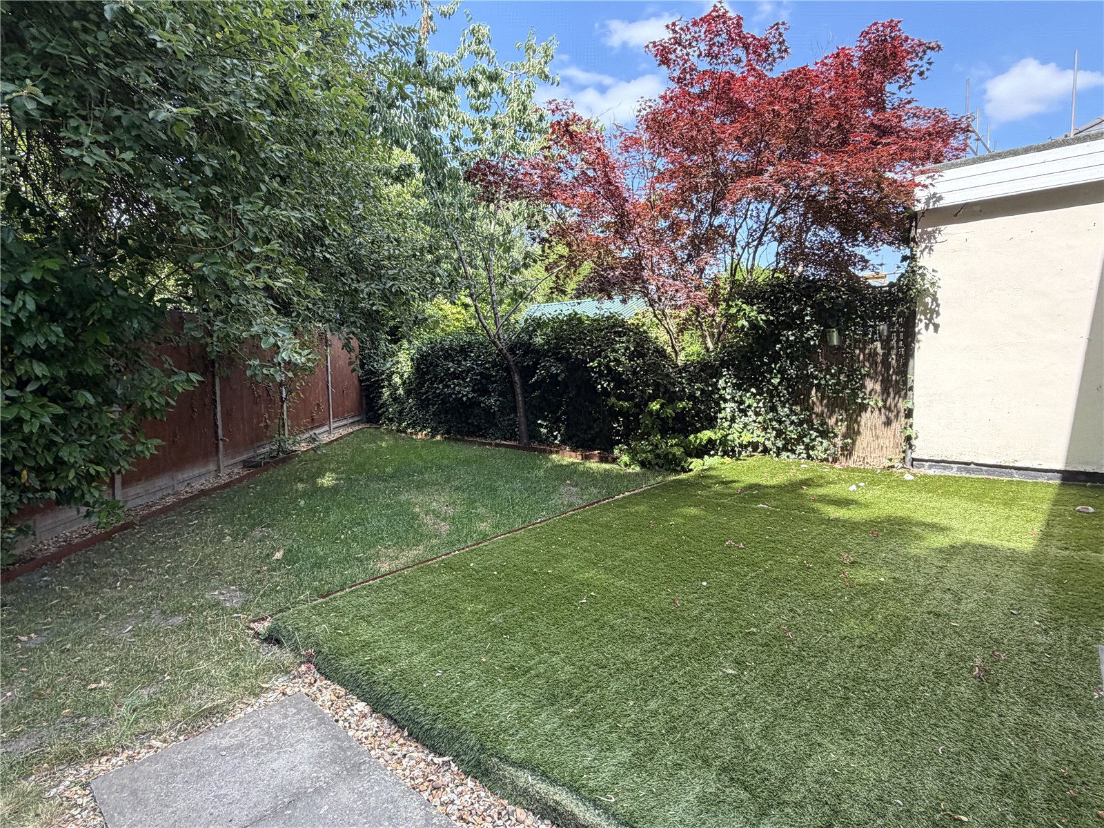 Sinclair Gardens, Ketley, TF1