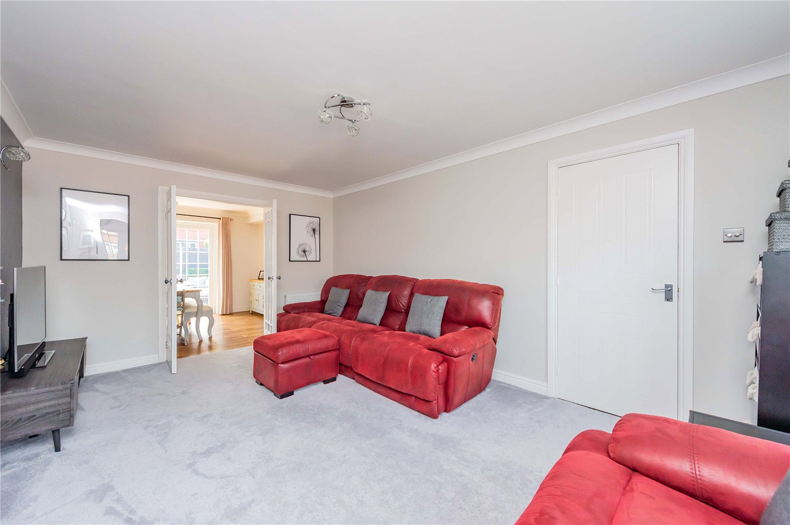 Songthrush Close, Apley, TF1